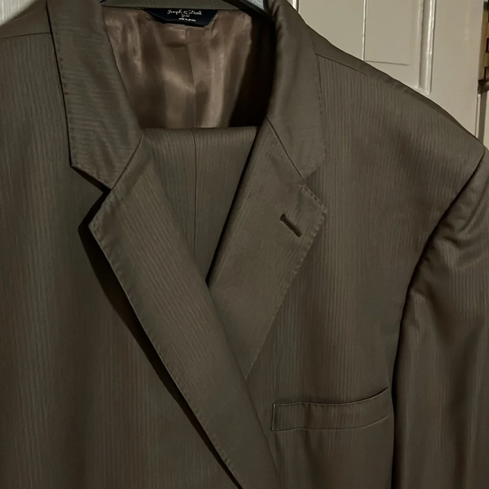 Joseph & Feiss Gold Label Olive Pinstripe 2 piece suit. 60L - Picture 2 of 14